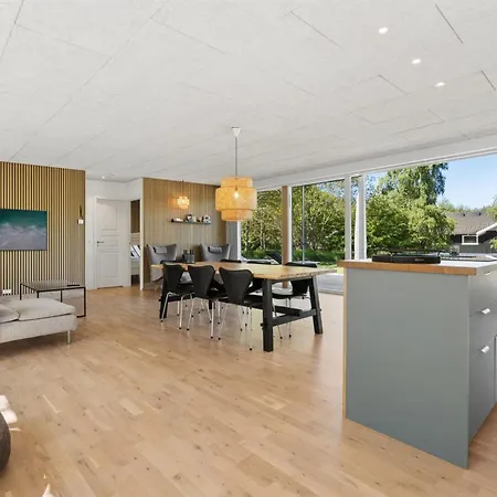 Eliene - 500m From The Sea By Interhome Nyaraló