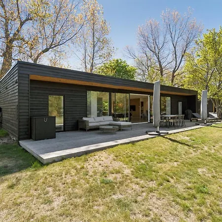 Eliene - 500m From The Sea By Interhome